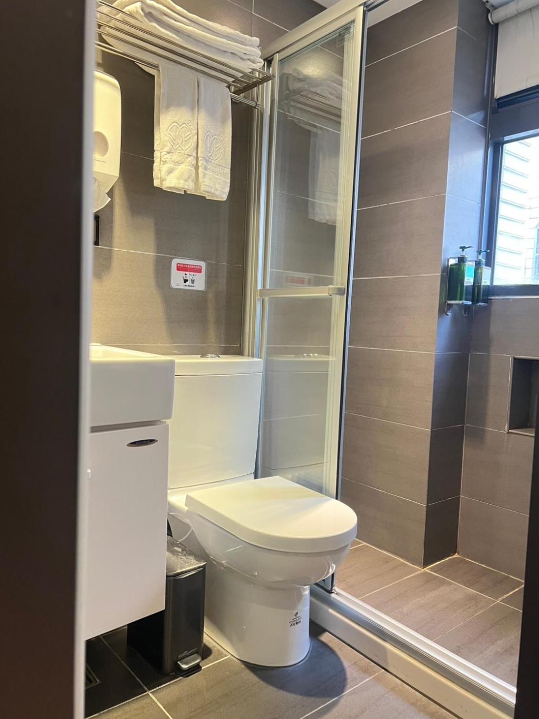 Greenight Hotel Тайчжун Экстерьер фото